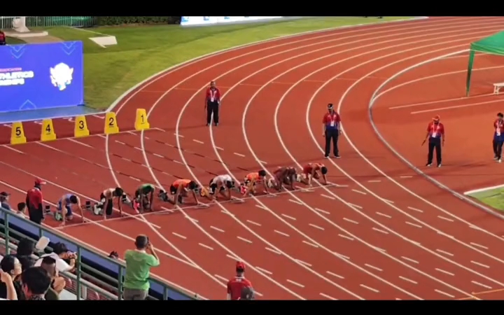 日本篮球队实力强劲,斩获冠军 日本篮球队实力强劲,斩获冠军