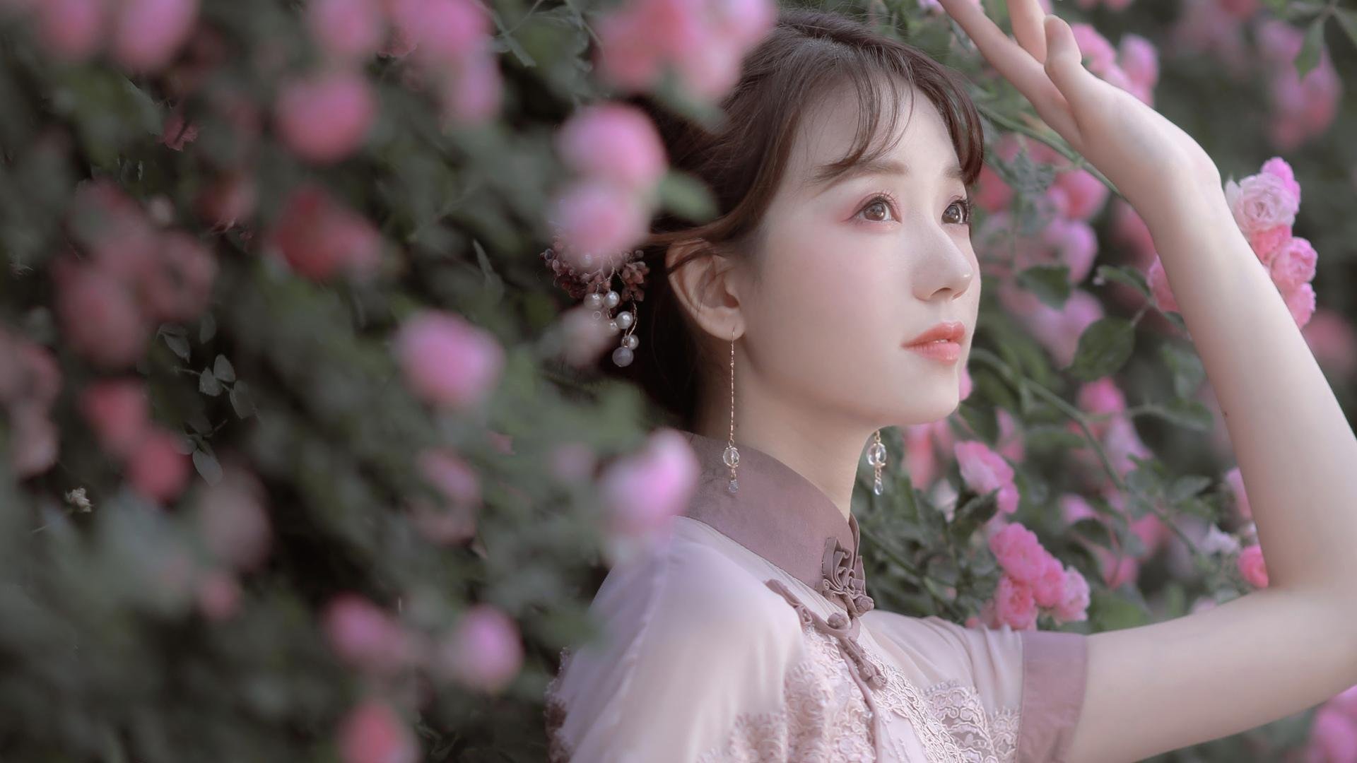 拉亚爆发梅开二度,橙衣军团稳如磐石力克厄瓜多尔