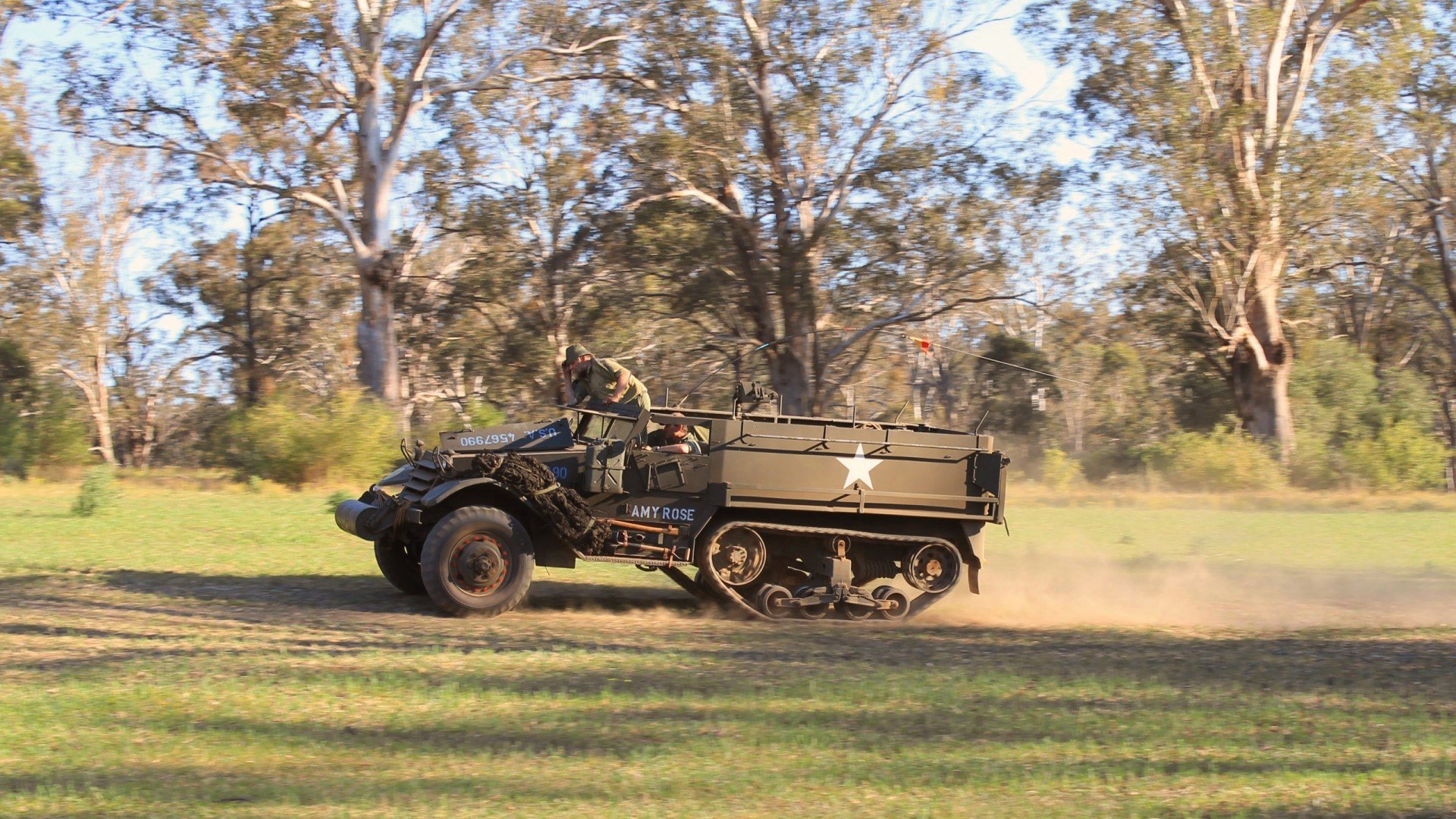 跨越联赛的较量,奇才完胜深圳,约基奇演绎关键先生本色