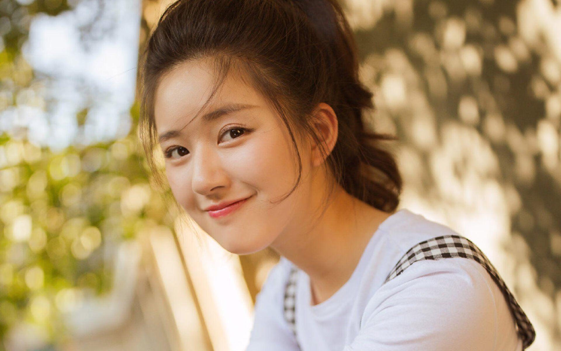 跨越联赛的较量,奇才完胜深圳,约基奇演绎关键先生本色