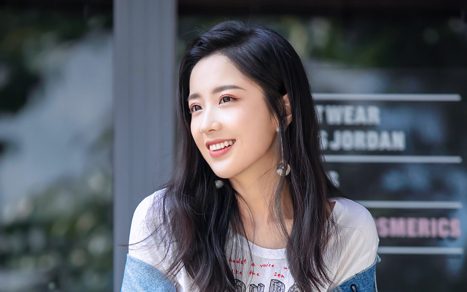 逆转从无声处惊雷起,当牙买加女孩与C罗共写英雄的同一脚本